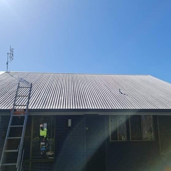 Extended Roof Lifespan - Metal Roof Cleaning Sydney North Shore
